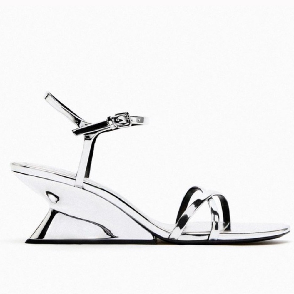 Zara Women's Silver Strappy Sandals